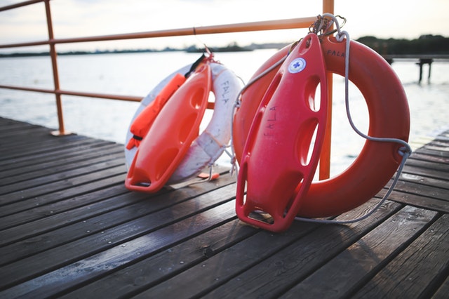 Lifesaver Flotation Device